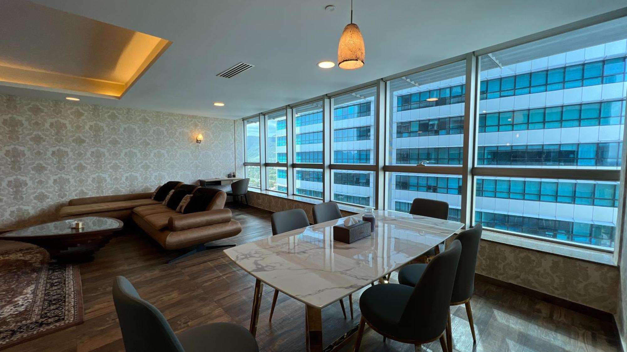 Centaurus Apartment City View Three Beds 이슬라마바드 외부 사진